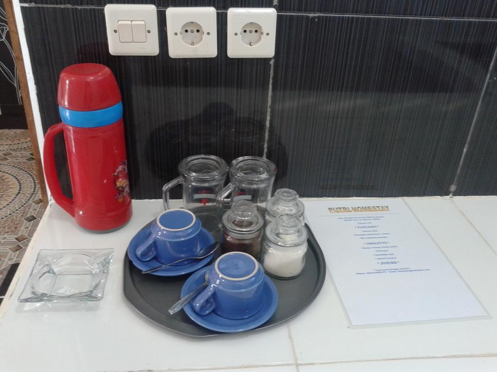 Putri Homestay Gili Meno Szoba fotó