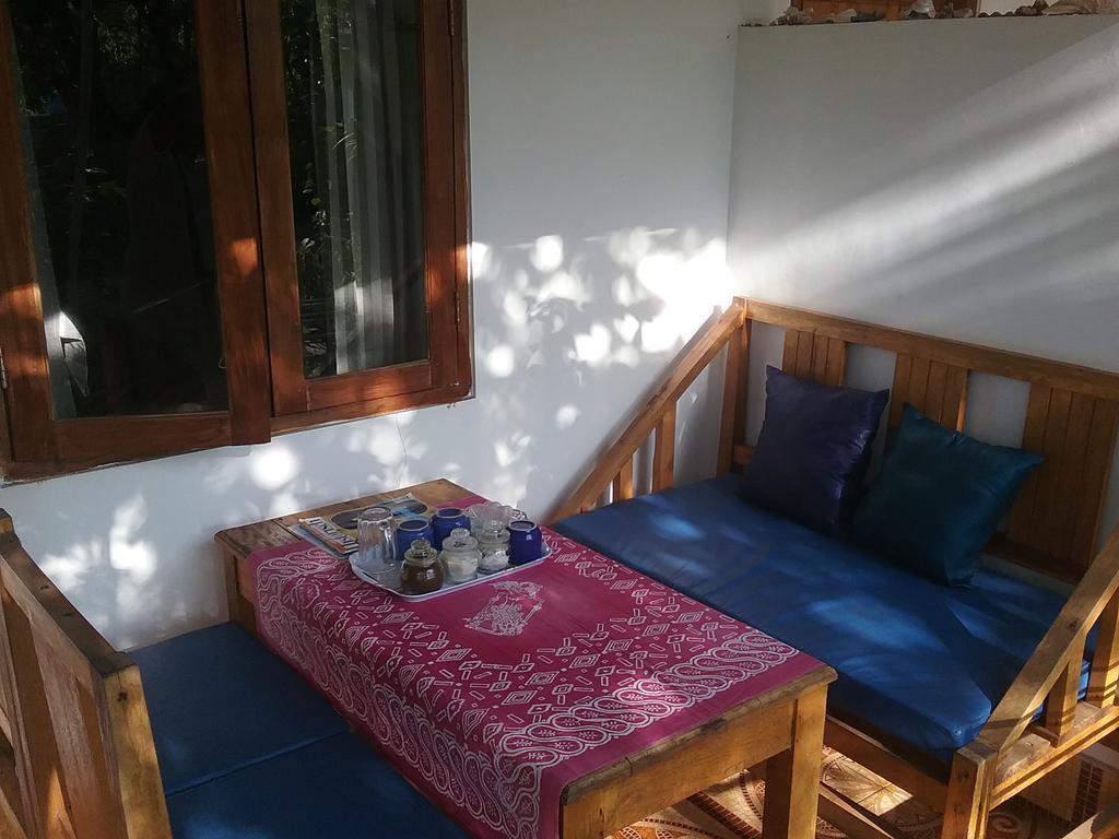 Putri Homestay Gili Meno Kültér fotó